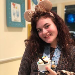 Meet your Posher, Reagan